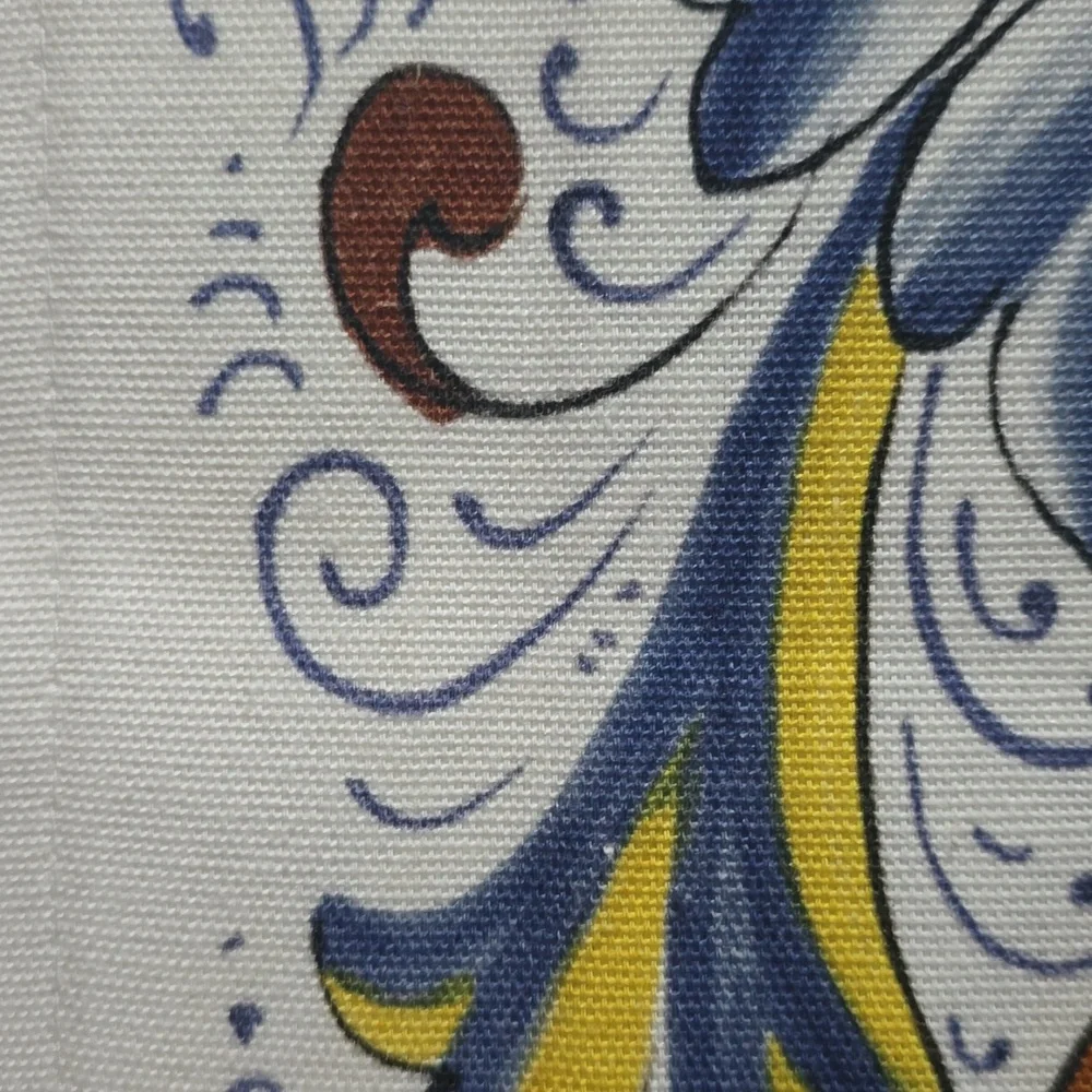 Sur La Table Deruta-Style Tablecloth, Retail Price $179.95 USD,Size 108"L x 67"W - Picture 4 of 10